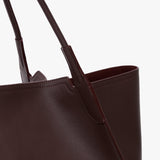Victoria Travel Tote